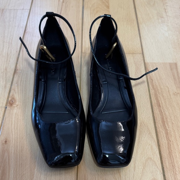 Massimo Dutti Black Patent Leather Heels - Picture 2 of 5